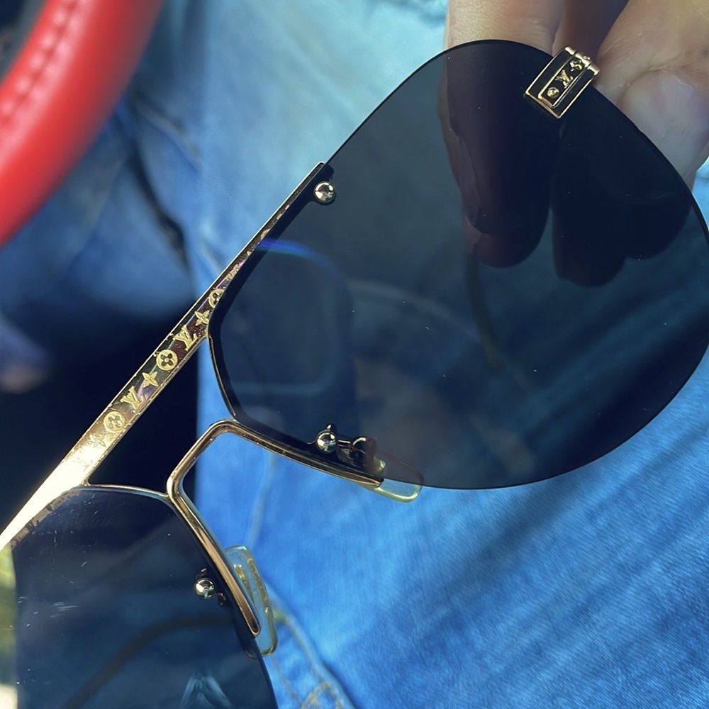 Louis Vuitton aviators z1261e 948